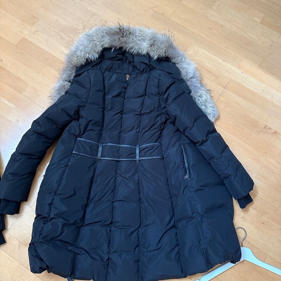 Mackage KAY Down Jacket Size XS (Reg. $1290) - Picture 4 of 7